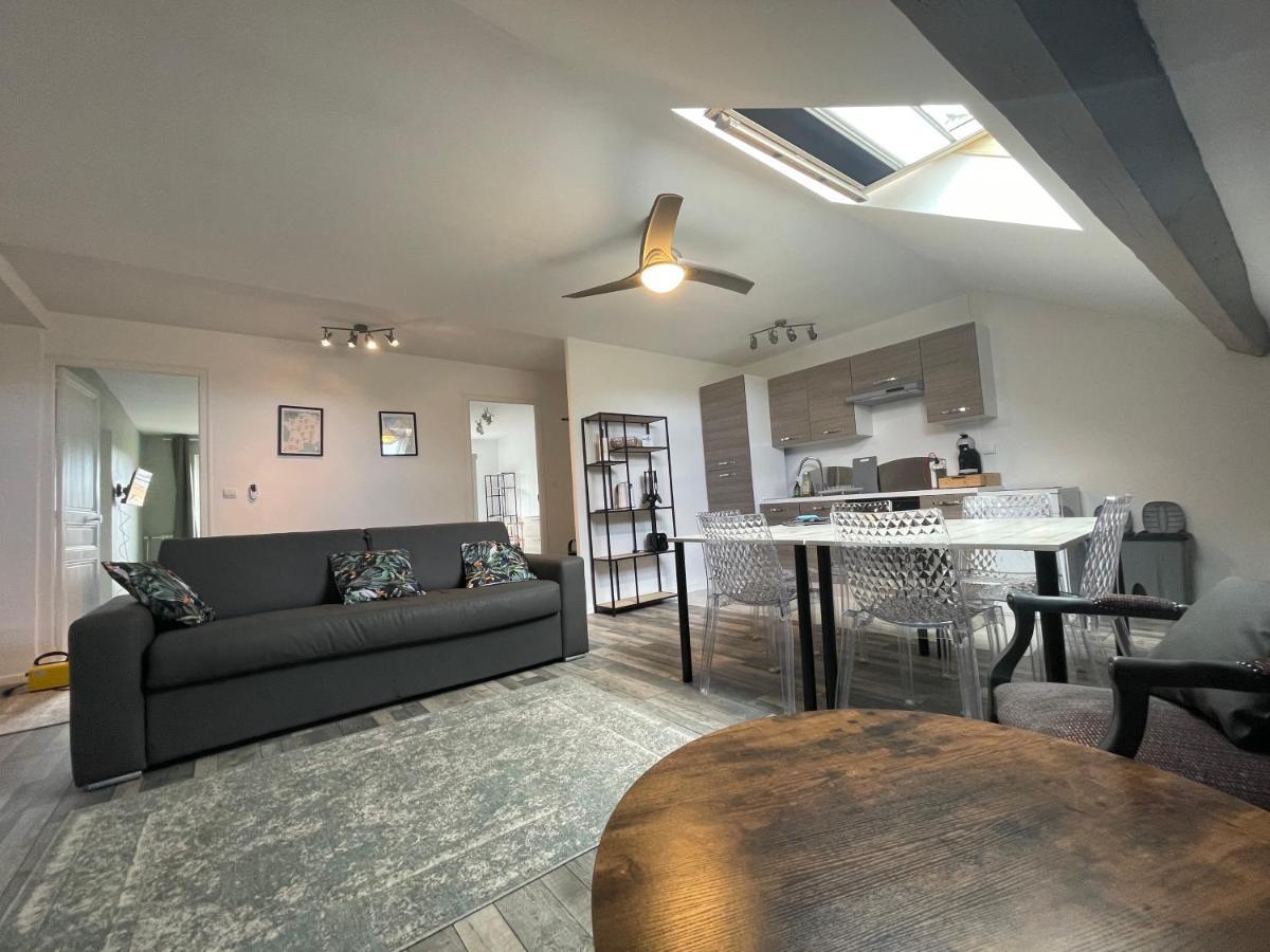 Les Du Castel Apartment